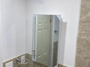 96 Lester St FLOOR 2, Wallington, NJ 07057