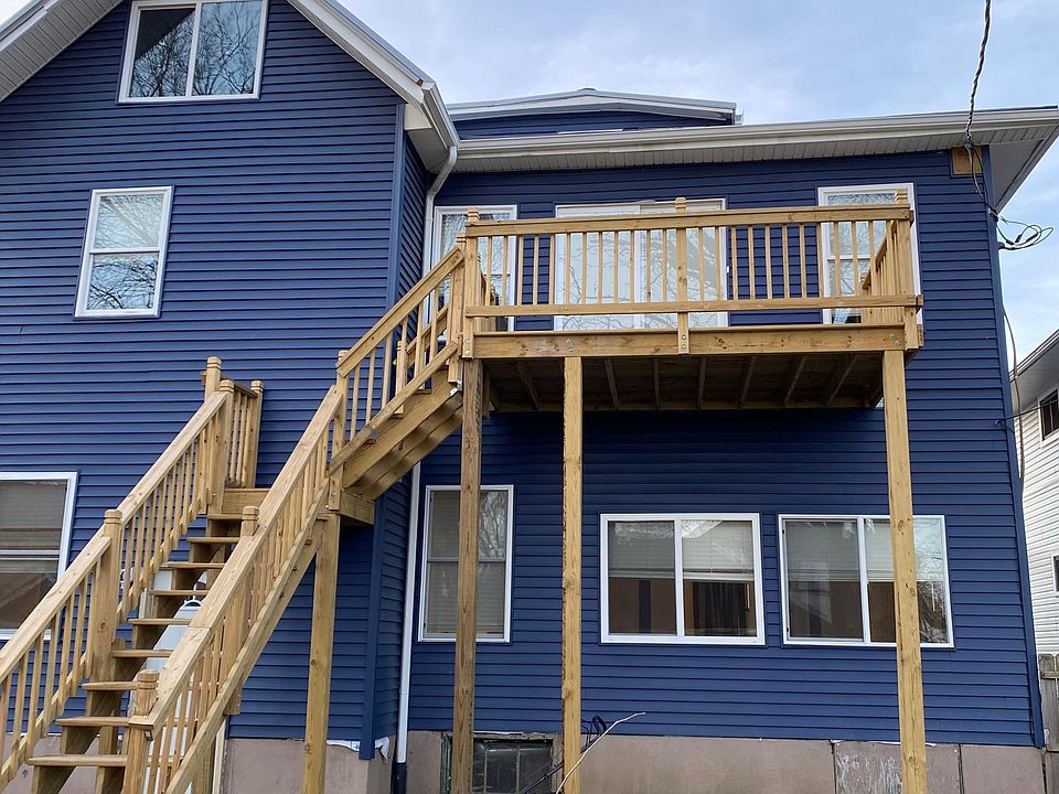 1st image of 814 Manhattan Ave #2