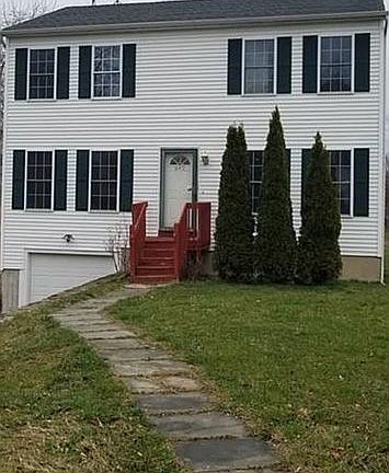 2nd image of 640 Ezra St