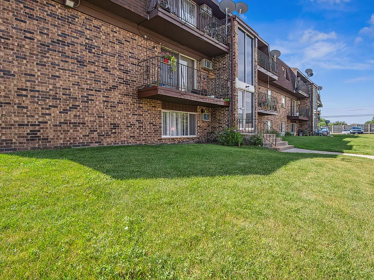 2500 Mark Thomas Ln #5B — Photo 13