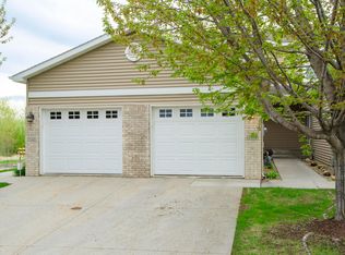 3164 River Falls Ct NW, Rochester, MN 55901