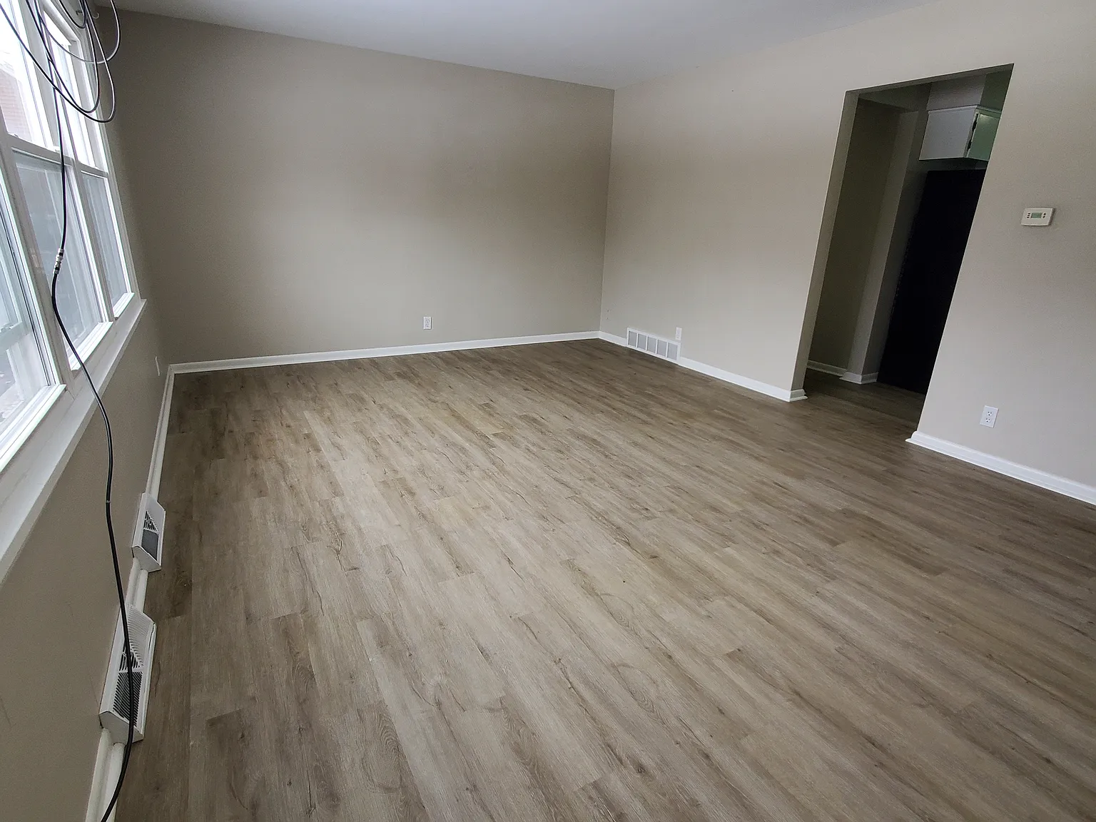 2 bed, $950 — Photo 4