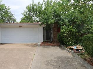 2027 Reever St, Arlington, TX 76010
