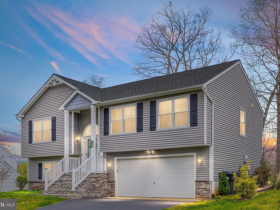 1st image of 28 Amelia Ct