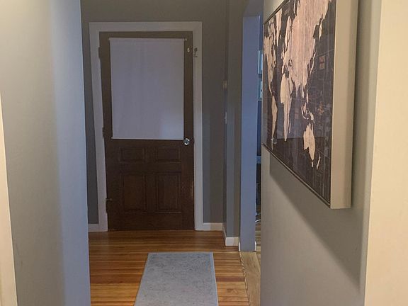1st floor hallway