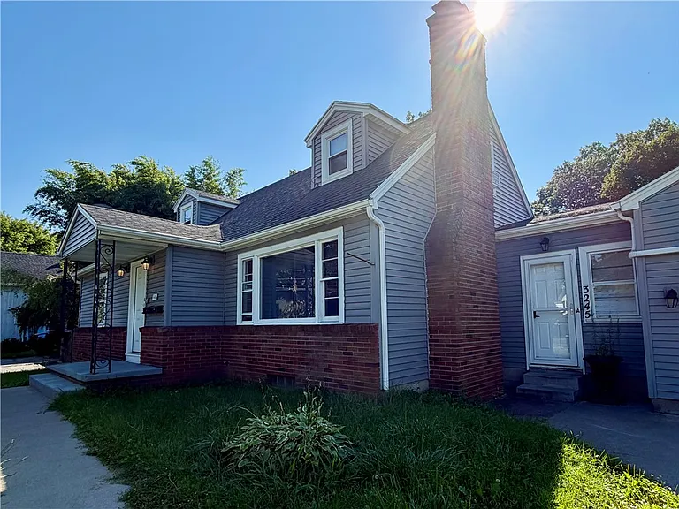 3245 Culver Rd — Photo 1