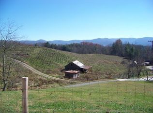 1522 Deer Run Rd, Mountain City, TN 37683