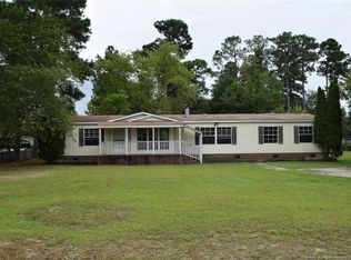 6539 Waldos Beach Rd, Fayetteville, NC 28306