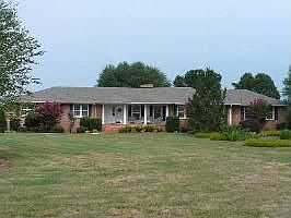 2nd image of 590 New Hope Church Rd