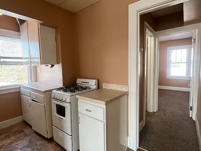 516 Smith Ave S #1 — Photo 3