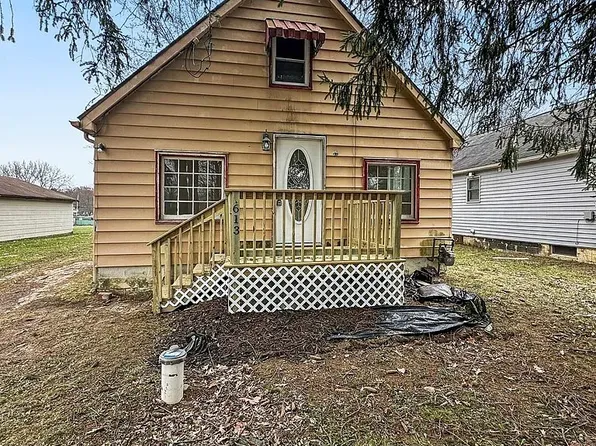 613 N Raccoon Rd, Youngstown, OH 44515