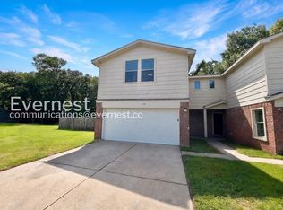230 Creek Cove Dr, Dallas, TX 75217