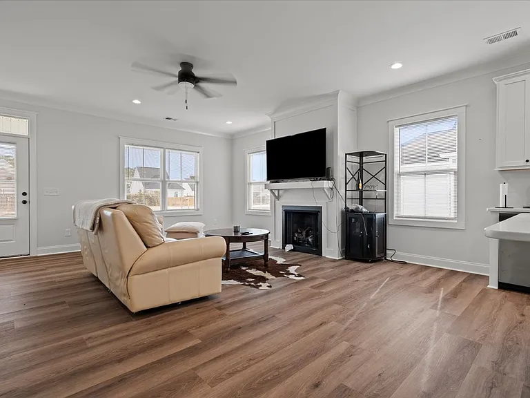 451 Clark Branch Rd — Photo 8