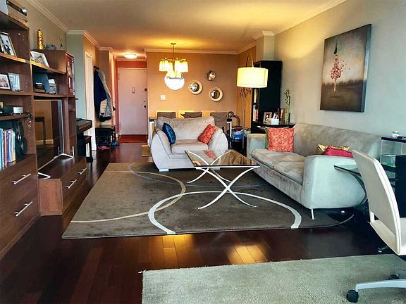 5th image of 110-11 Queens Blvd APT 27A