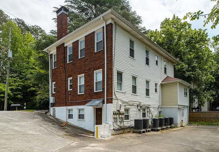 1351 Oxford Rd NE #1 — Photo 4