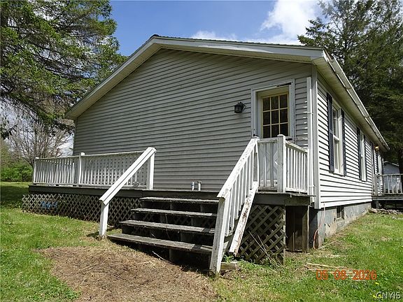 2nd image of 4954 Creaser Rd