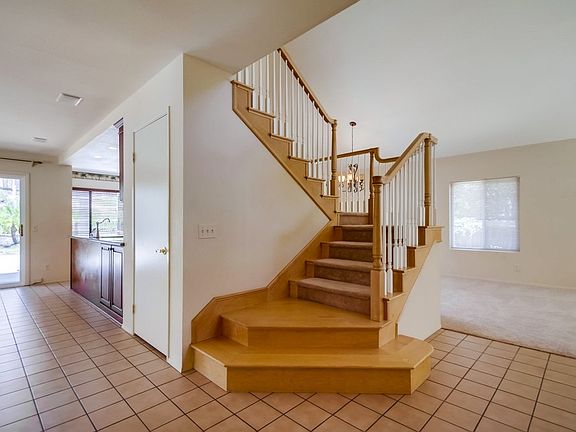 4th image of 8788 Hesby Ct