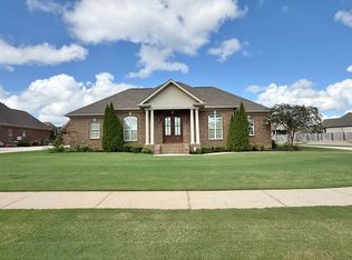 167 Shadybrook Dr, Florence, AL 35630