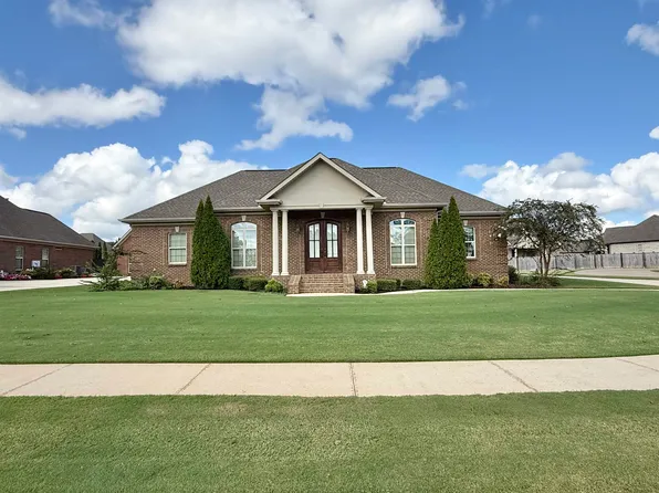 167 Shadybrook Dr, Florence, AL 35630