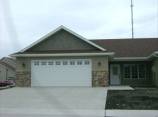 1660 38th Ave S, Grand Forks, ND 58201