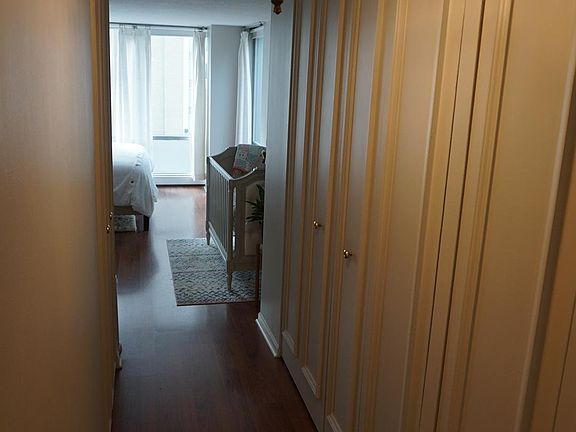3rd image of 339 W Barry Ave APT 5C