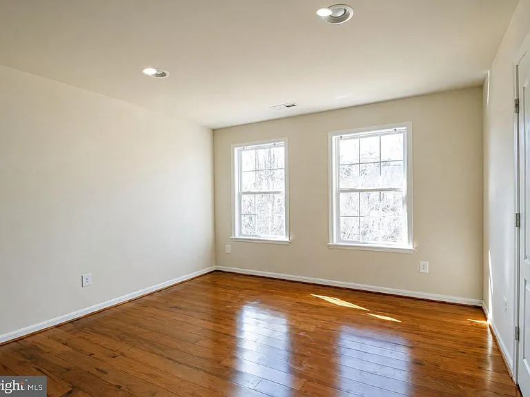 15329 Colonel Tansill Ct — Photo 13