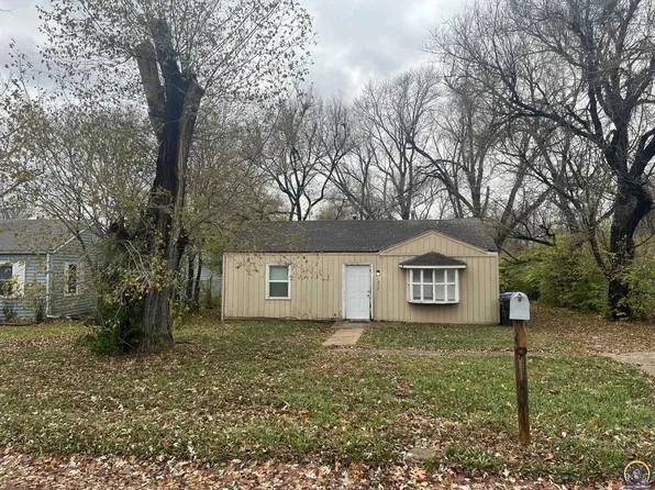 3387 SE Fremont St, Topeka, KS 66605