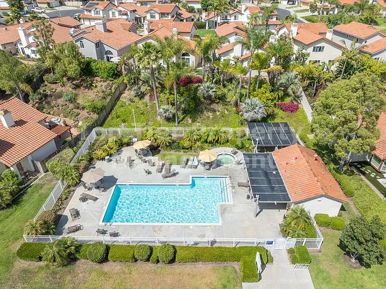 1568 Mallorca Dr — Photo 42