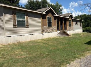 809 Spring Lake Rd, Hope, AR 71801