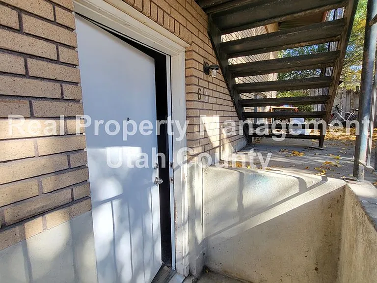 1146 W 100 N — Photo 30