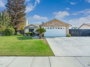 3844 Santillan St, Bakersfield, CA 93312