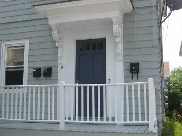 9 Amy St #1, Providence, RI 02906