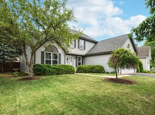 1918 Carrier Cir, Plainfield, IL 60586