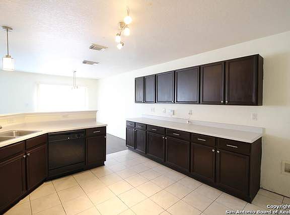 3rd image of 7402 Saddle Bend Dr