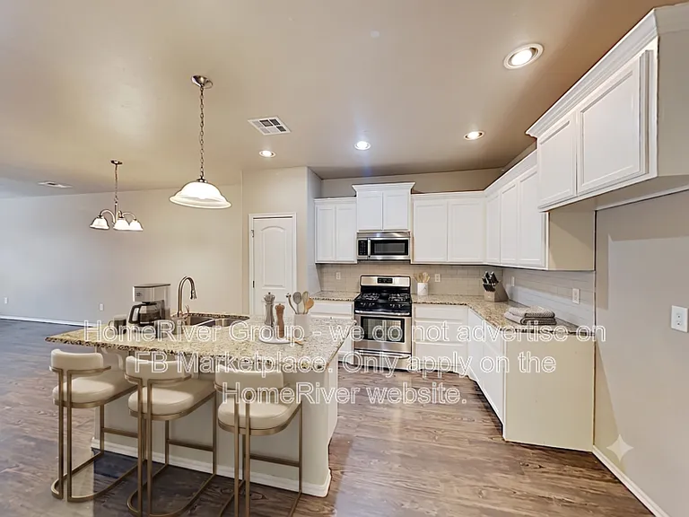 11208 Coachmans Rd — Photo 2