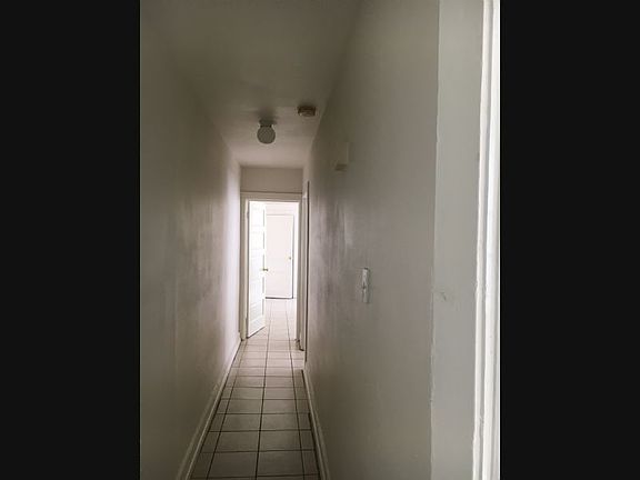 3rd image of 4513 Baudin St
