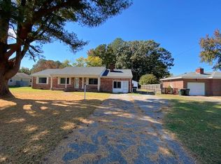 203 Landing Rd, Seaford, VA 23696