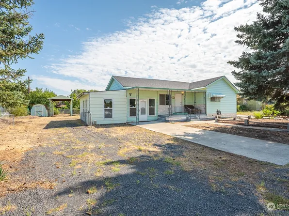237 Adrian Avenue NW, Soap Lake, WA 98851