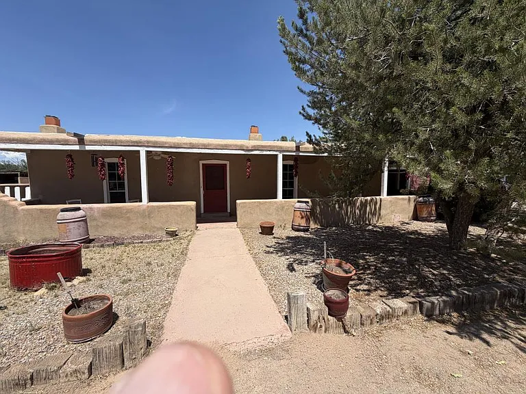 182 Perea Rd — Photo 2
