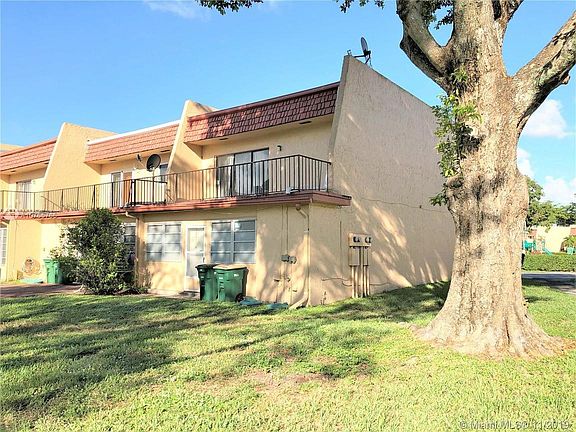 3rd image of 16 Meacham Ln #16