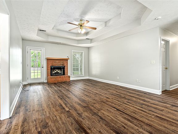 3rd image of 279 Lee Road 2041