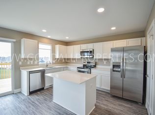 228 Maple Ave, Norwalk, IA 50211