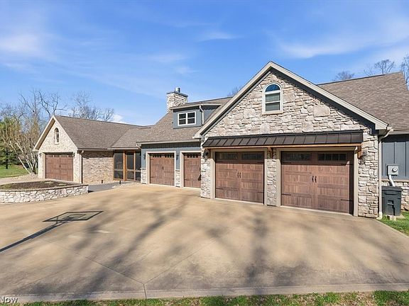 3rd image of 151 Dover Rd