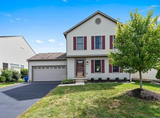 337 Holly Grove Rd, Lewis Center, OH 43035