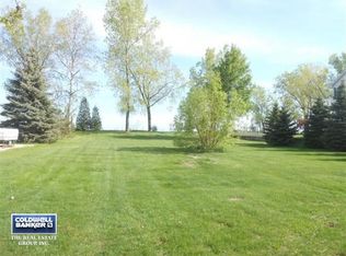 1871 E Shore Dr, Green Bay, WI 54302