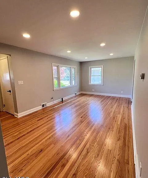 3936 Albany St — Photo 24