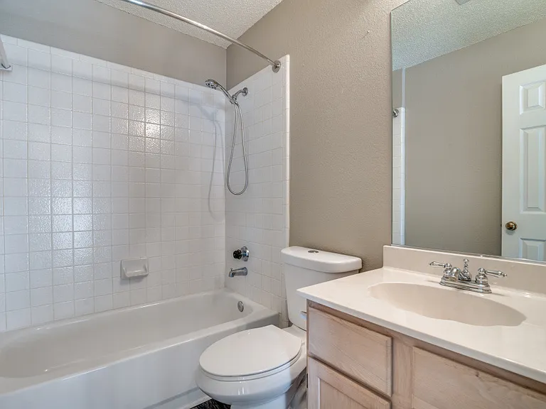 1806 Pendleton Rd — Photo 19