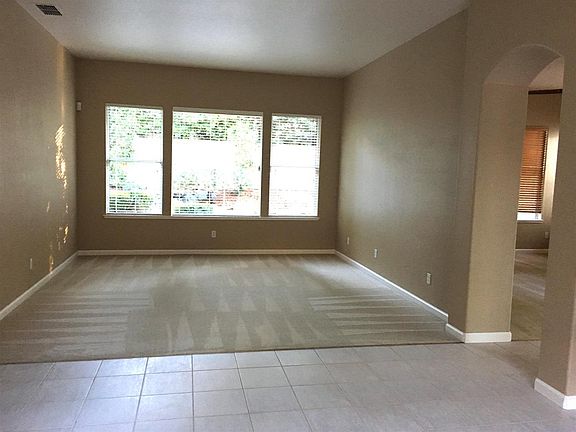 4th image of 2942 Nelson Dr