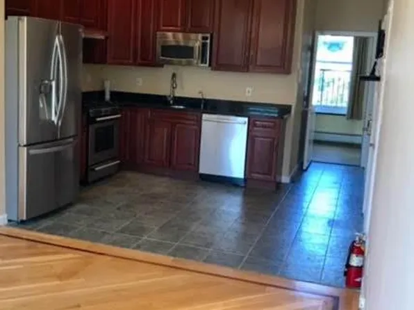 930 Washington Street image 18 of 23