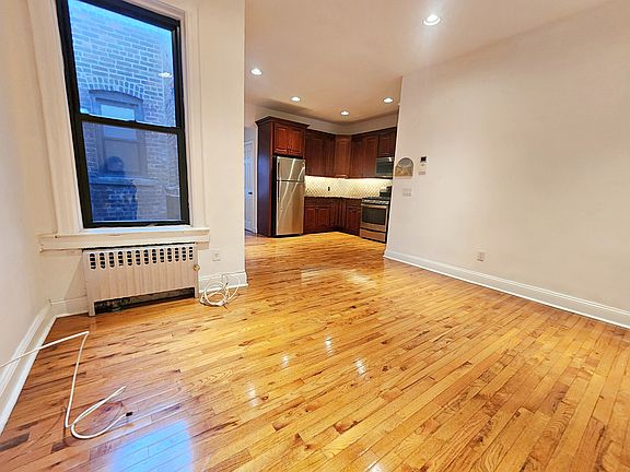 2nd image of 116 Bushwick Ave #2A
